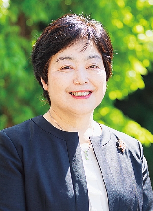 小川 幸子 校長