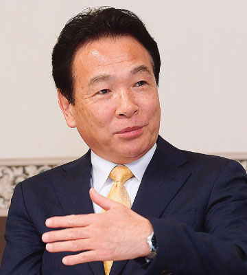 北嶺中・高等学校 校長 谷地田 穣