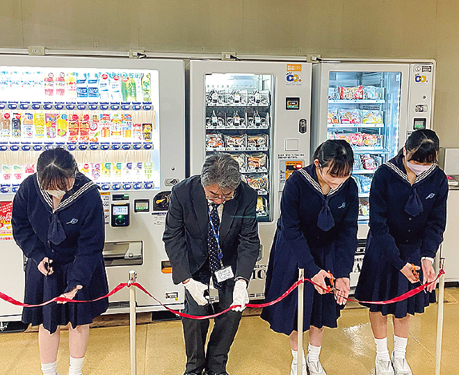 軽食自動販売機のお披露目