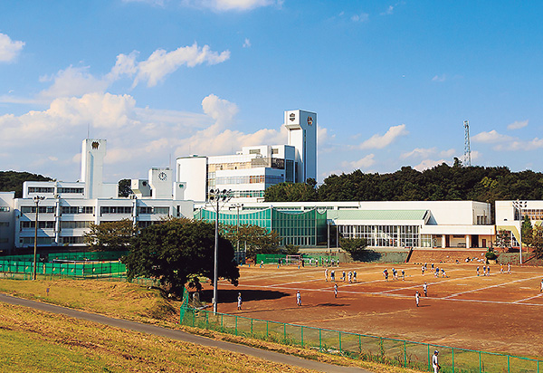 江戸川学園取手中・高等学校 外観