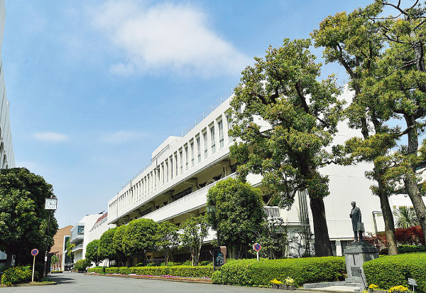 東京家政大学附属女子中学校・高等学校 外観