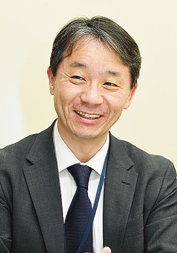 岩佐 賢史