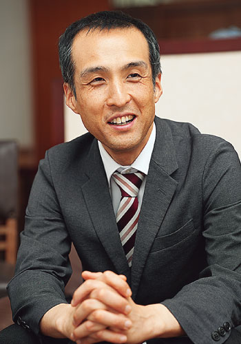 近石 康徳