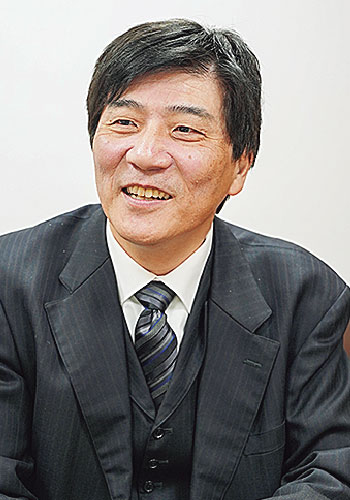 篠岡 正和