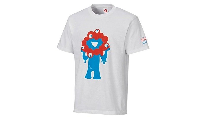次々に新作が出るミャクミャクグッズの中でも、白Tシャツは安定の人気アイテム。(提供:2025年日本国際博覧会協会)