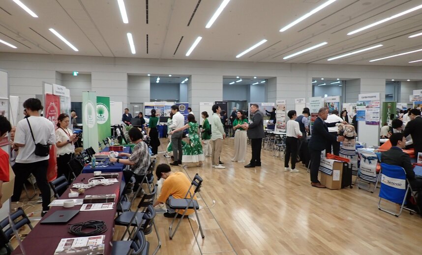 東京会場(浜松町)。前回を大きく上回る約1500人の参加者となった。